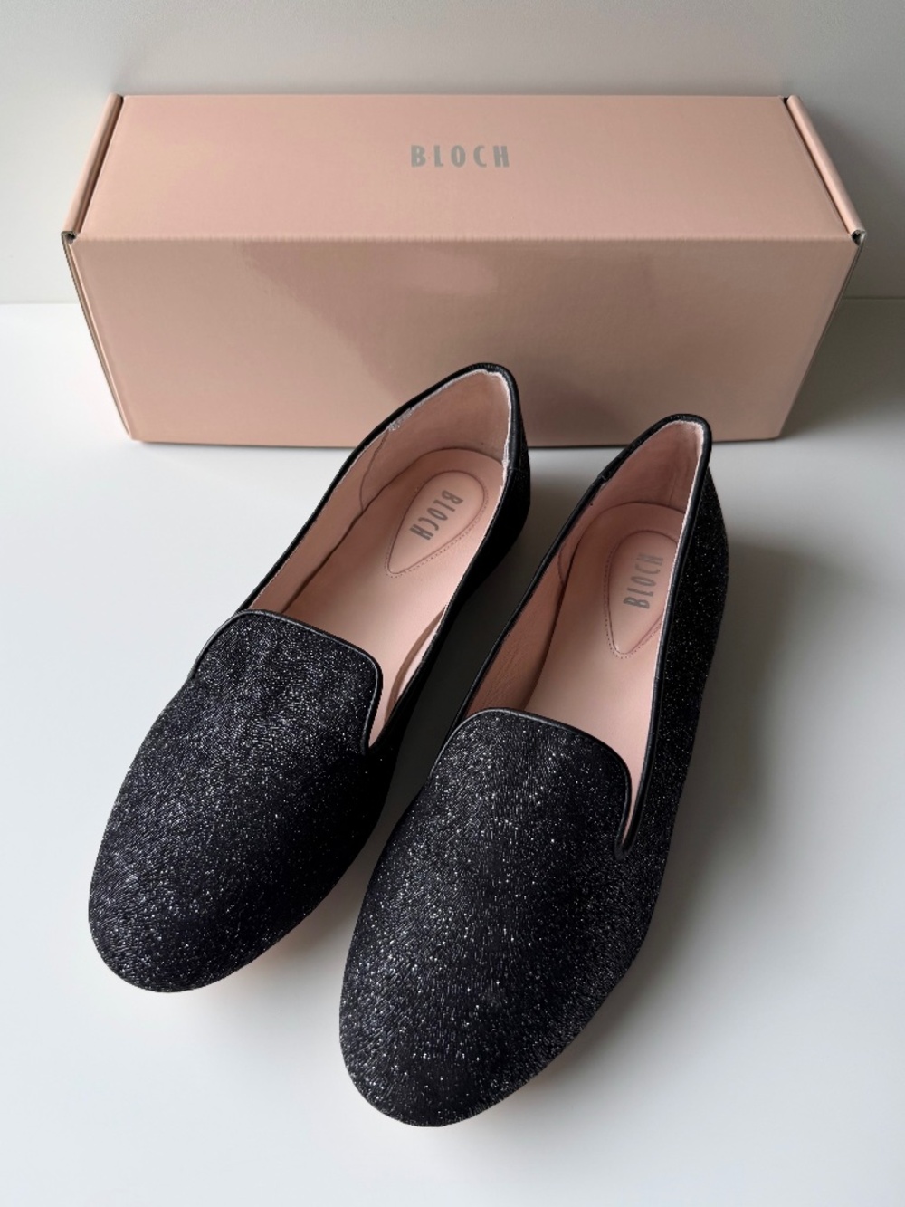 Bloch Women's Daphne Textured Ballet Flats
